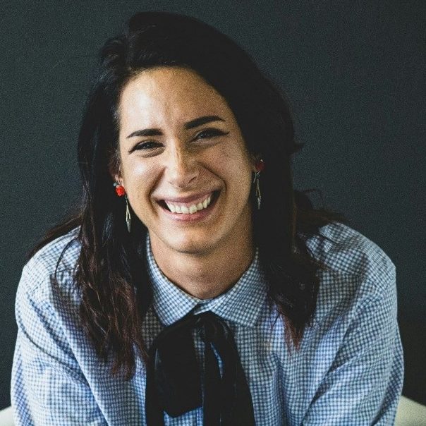 Porträt von Ranya Hafifi, Ko-Gründerin und CFO bei Animatra Manufacturing.